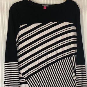 Vince Camuto tunic top